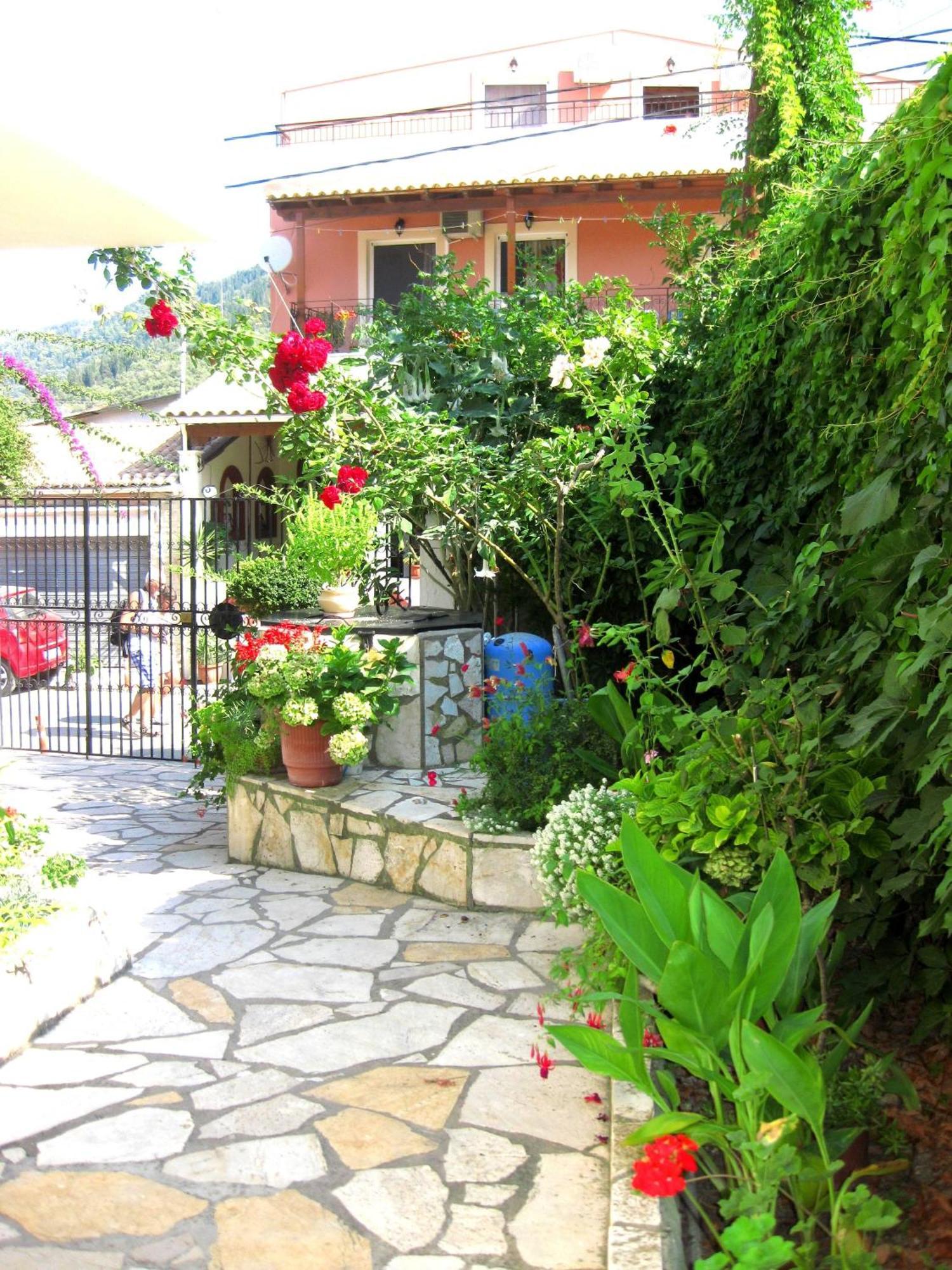 Danae Apartments Agios Gordios  Exterior photo