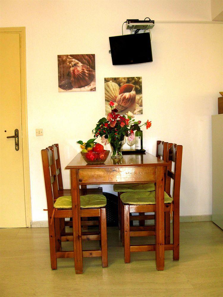 Danae Apartments Agios Gordios  Exterior photo