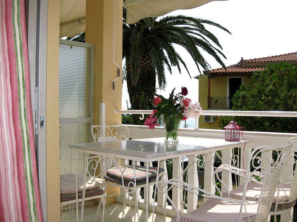 Danae Apartments Agios Gordios  Exterior photo